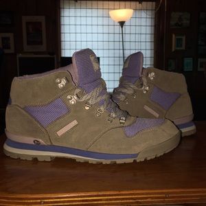 Super nice Merrell hiking / walking boots!